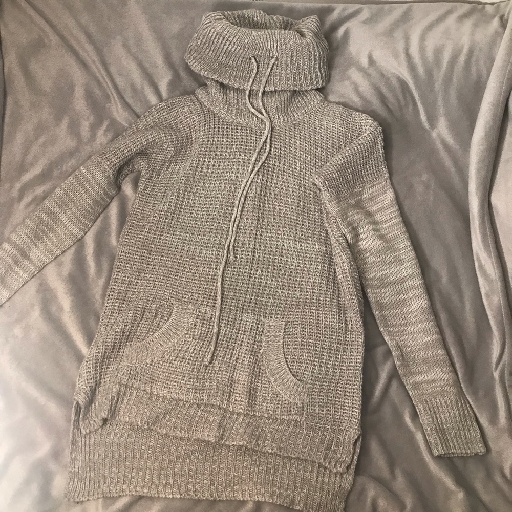 Grey long sleeve turtle neck